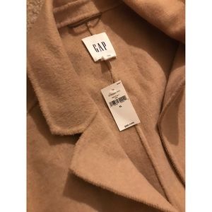 NWT GAP CAMEL LIGHTWEIGHT JACKET